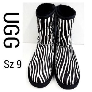 UGG Zebra Design SZ 9  Boots #1002790 Haircalf Leather Classic Short
